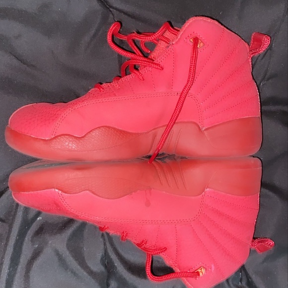 Jordan 12 - Picture 3 of 3